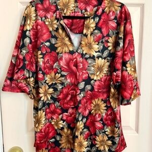 Women's Top - (Size XL)